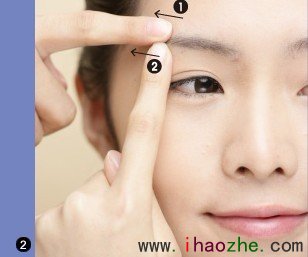 按摩根治眼袋黑眼圈 良方