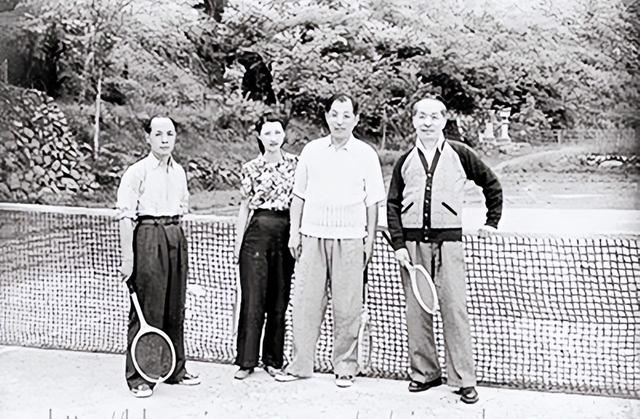 蒋介石临终遗言，道出自己不放张学良的原因，宋美龄听后潸然泪下