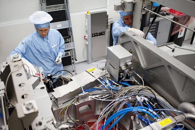 比原子弹还稀有，全世界仅2个国家掌握，制造光刻机太难了