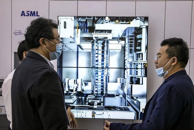 比原子弹还稀有，全世界仅2个国家掌握，制造光刻机太难了