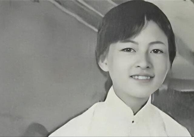 陆小曼和林徽因之墓：一座凄凉无人牵挂，一座葬在八宝山鲜花不断