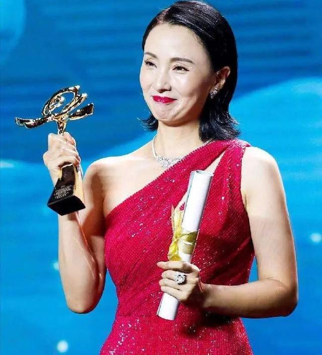 2022年“自毁前途”的10位艺人，花样作死，没有一个值得原谅