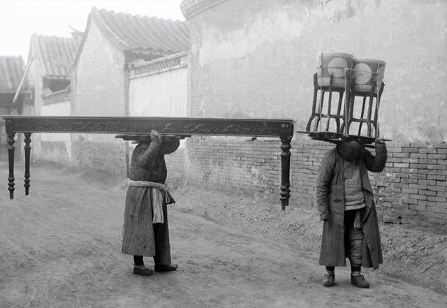 一百多年前，人们过着什么样的生活？这些照片，让人瞬间穿越…