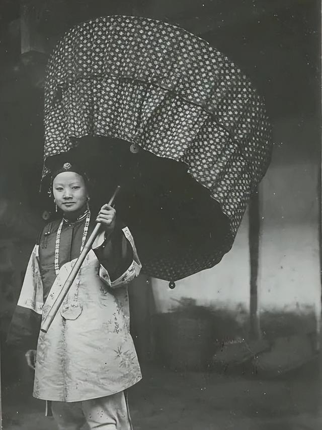 一百多年前，人们过着什么样的生活？这些照片，让人瞬间穿越…