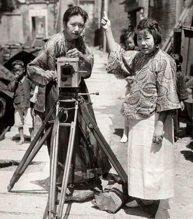 一百多年前，人们过着什么样的生活？这些照片，让人瞬间穿越…