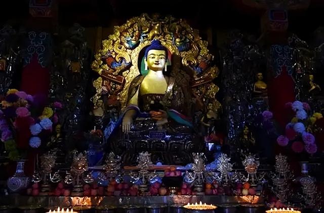 达赖和班禅有什么区别？