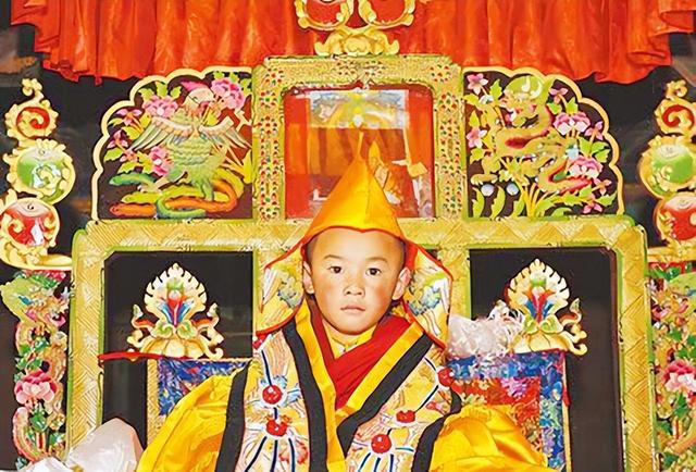 达赖和班禅有什么区别？