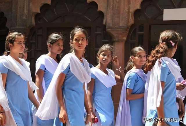 印度的神庙养妓女？被称为“神的侍女”，其实是僧侣的女奴