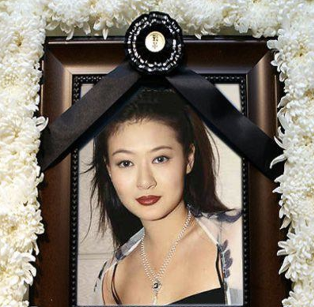 20年前，说要帮陈宝莲养儿子的曾志伟和梁家辉，如今履行承诺了吗