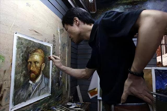 “中国梵高”赵小勇：20年临摹梵高近10万次，画价从百元到万元