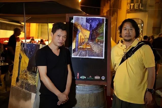 “中国梵高”赵小勇：20年临摹梵高近10万次，画价从百元到万元