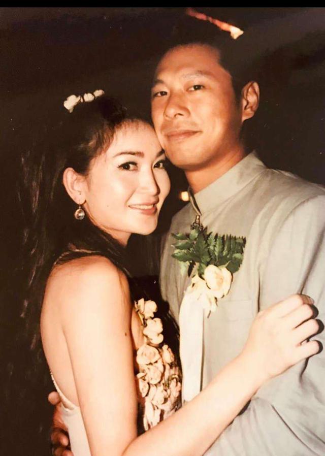 11对丁克的港星明星，各有各的心酸，两位背叛原配偷偷生子