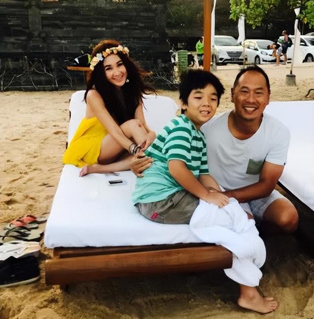 11对丁克的港星明星，各有各的心酸，两位背叛原配偷偷生子