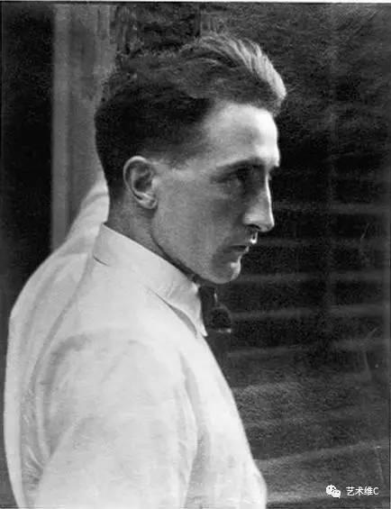 32060003200f925e5683