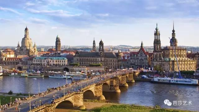 2df500099d6446a0a673