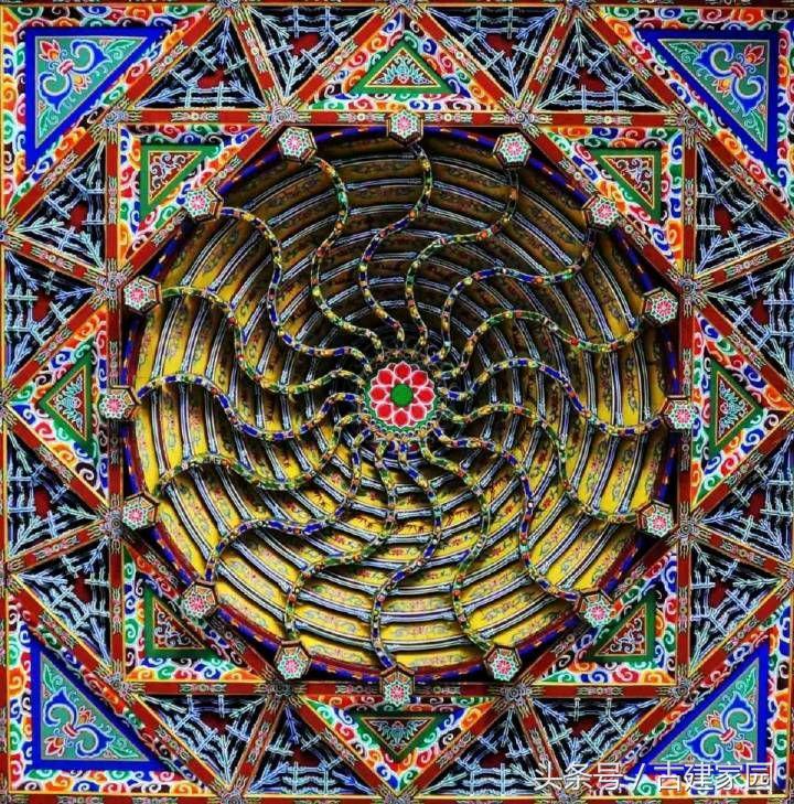 1526523352685d78aab23e0