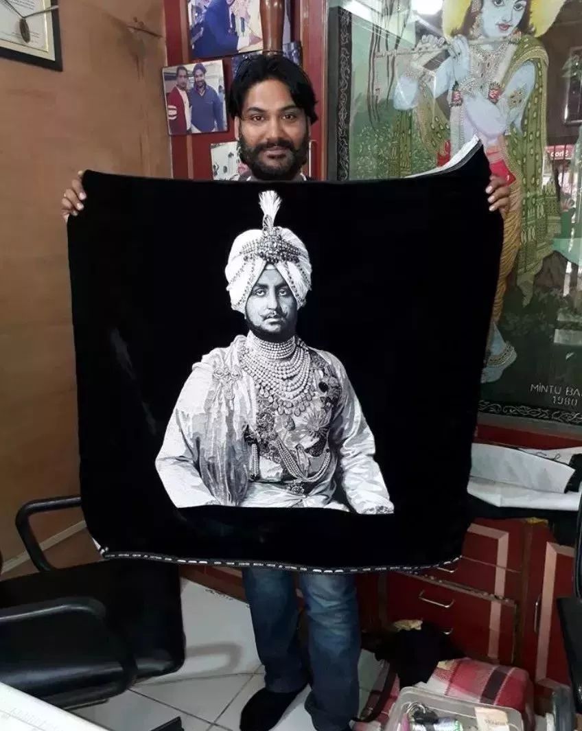 1529978834496d89a3043c3