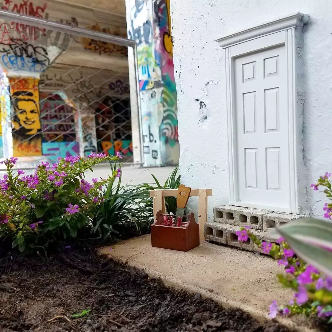 1526045044367f5a669378f