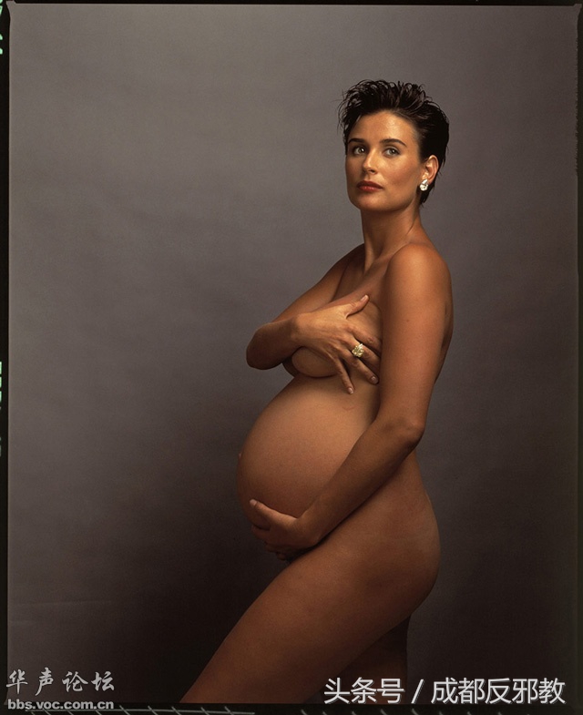 1527039856589a03656d5d0