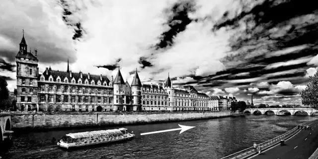 66c200018b23550b6e83