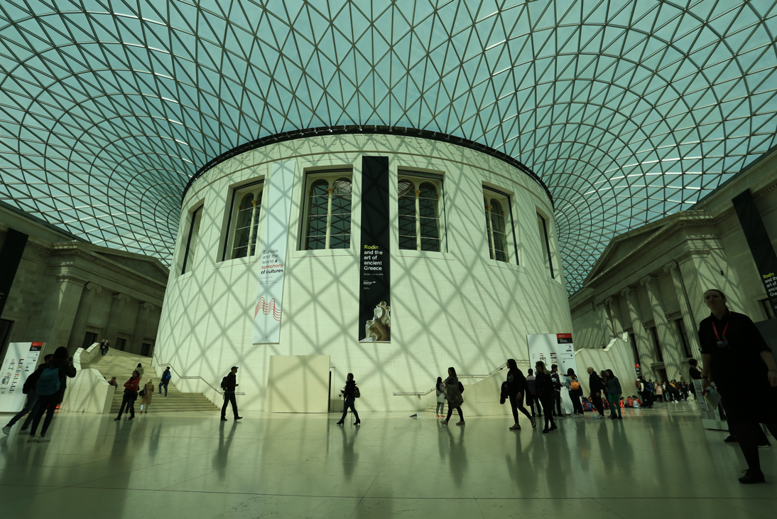 1526606337660358c75b991