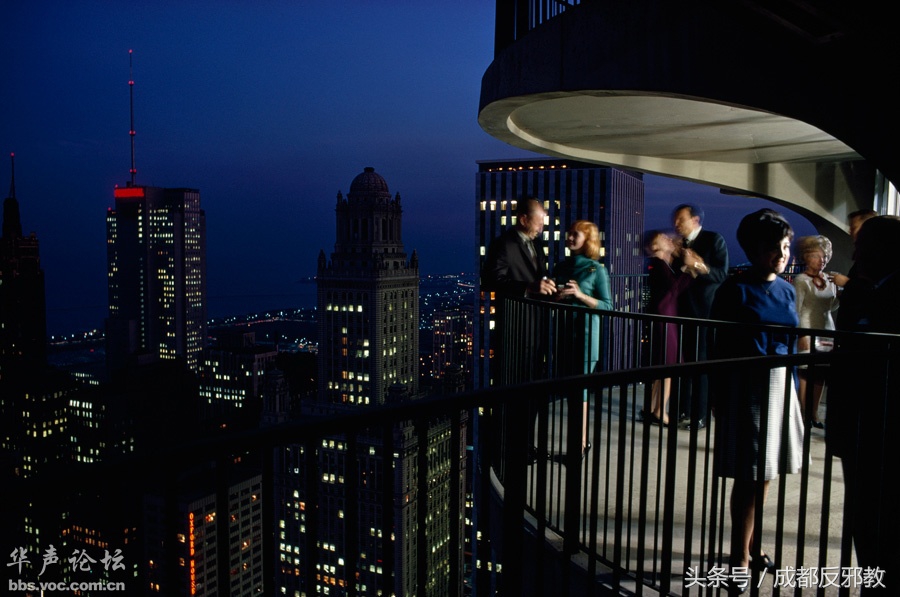 1526268657620d6dccc9db9