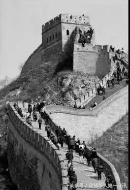 1526627366515c7b298dfeb