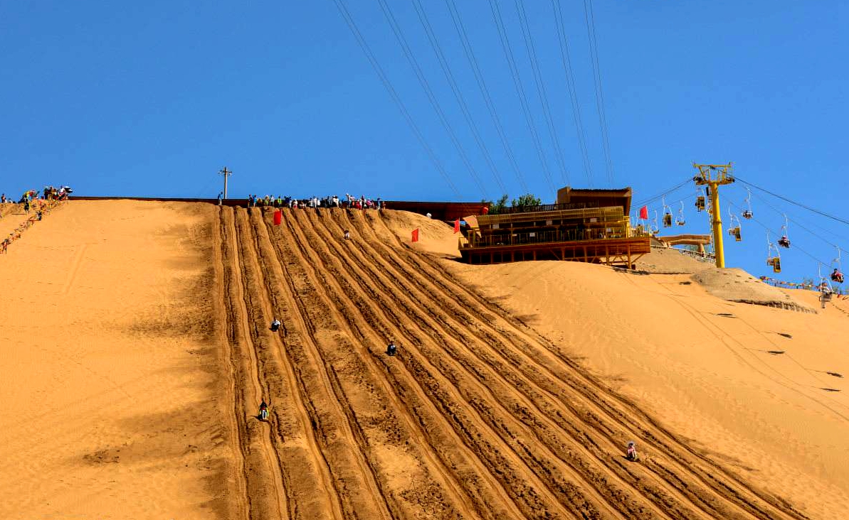 1524451285939342e565633