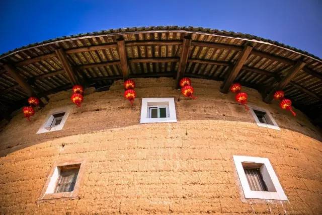 1525759699574681b23ad22