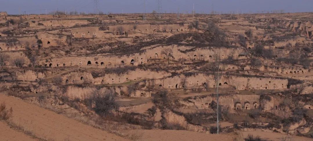 15257596999487354952401