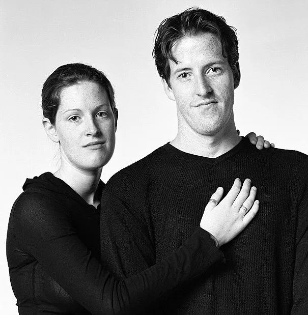 1538748369734f02c54e8e3