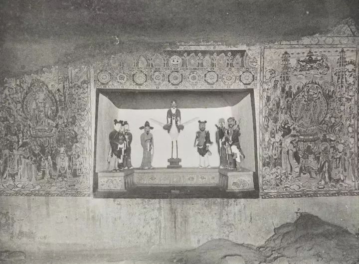 1540813074431f04f572874