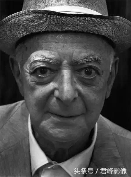 15365749936412778865431