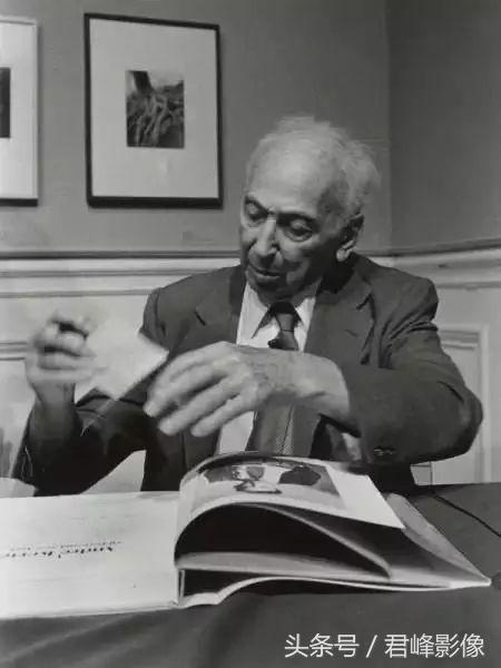 15365749937151a57aa1b01