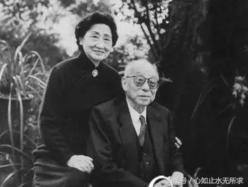 5b4e00021a44aafe6118