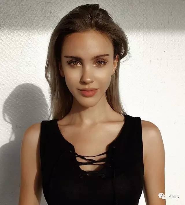 2c3000008f7e0ac61deb