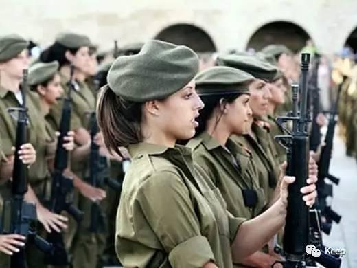 2c3f0000c79667bab8f2