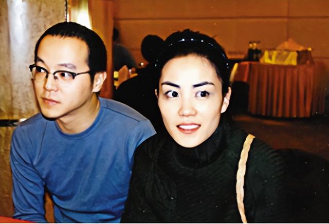 这一次，王菲与谢霆锋，联手给娱乐圈的明星们“上了一课”