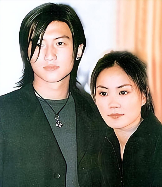 这一次，王菲与谢霆锋，联手给娱乐圈的明星们“上了一课”