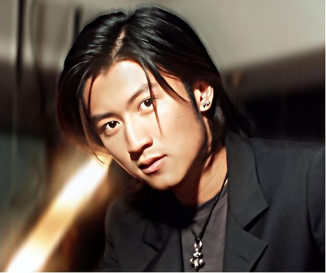 这一次，王菲与谢霆锋，联手给娱乐圈的明星们“上了一课”