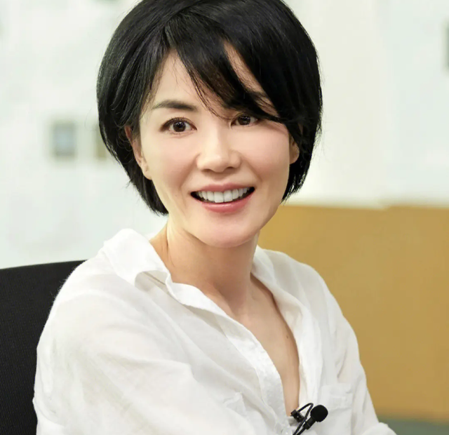 这一次，王菲与谢霆锋，联手给娱乐圈的明星们“上了一课”