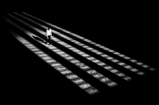 摄影是一场关于光与影的游戏：Alan Schaller