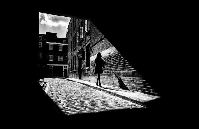 摄影是一场关于光与影的游戏：Alan Schaller