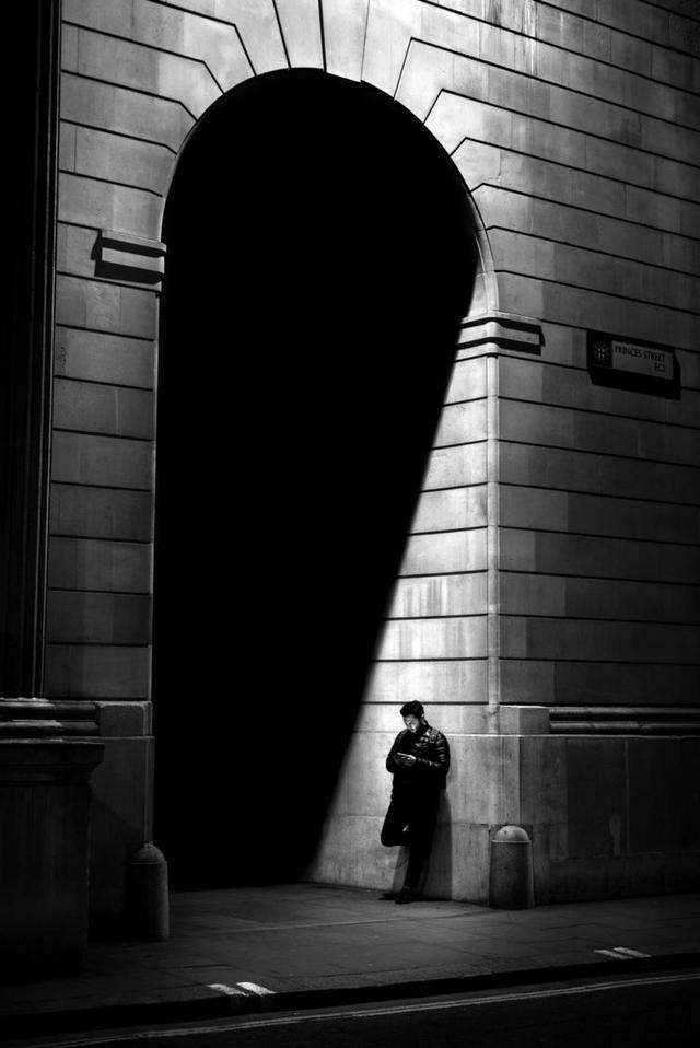 摄影是一场关于光与影的游戏：Alan Schaller