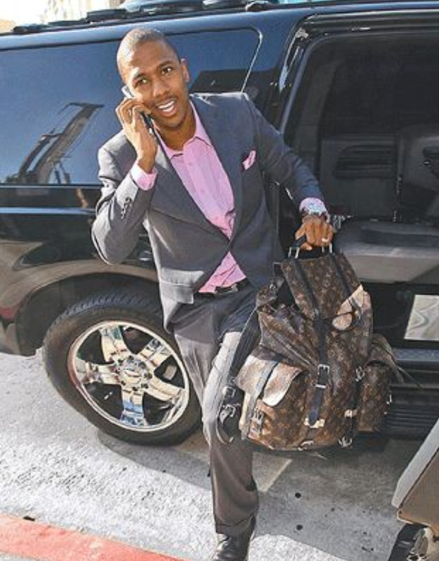 好莱坞明星公开反对一夫一妻制，在8年里同时交往多名女性