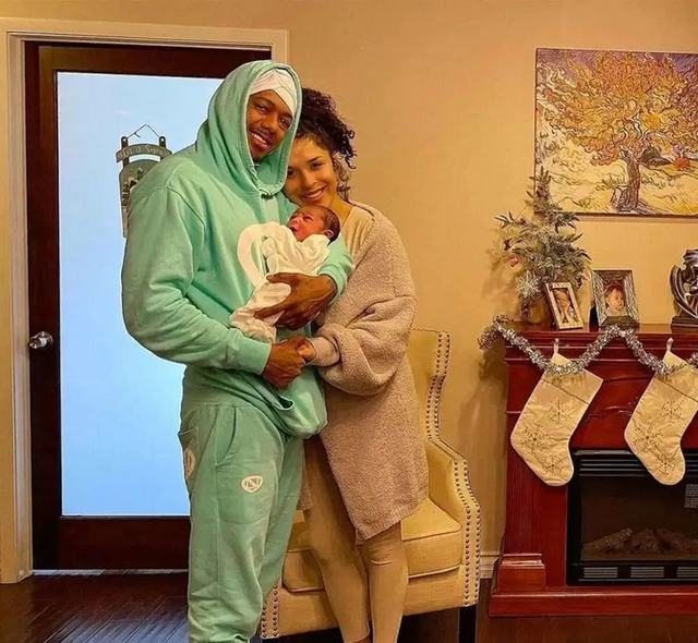 好莱坞明星公开反对一夫一妻制，在8年里同时交往多名女性