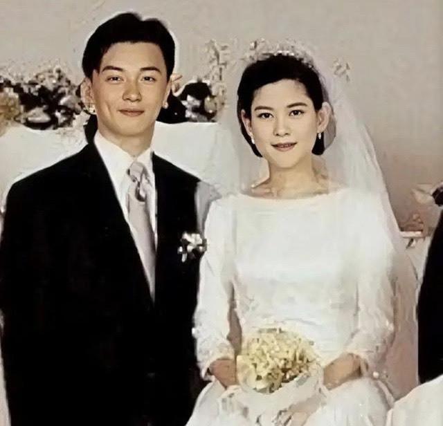 23年后才明白，“三星公主”李富真嫁给穷保安，这步棋有多高明