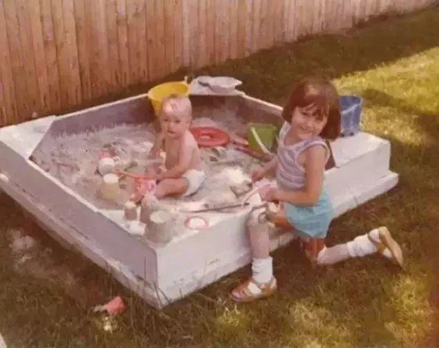 她天生无腿！21岁跑进残奥会，23岁惊艳时尚界：活着，就为了打脸