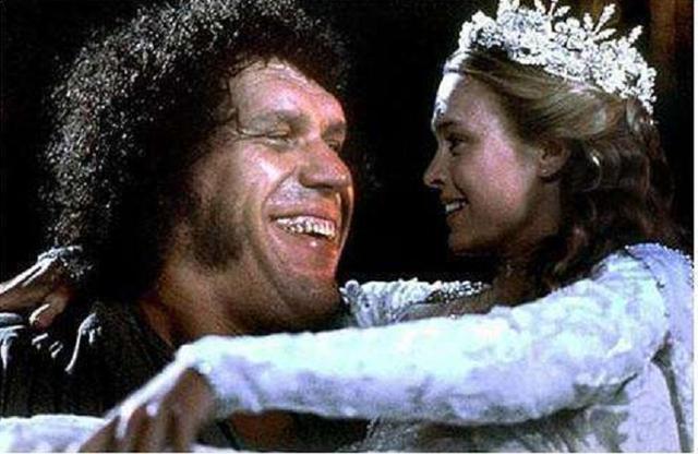 巨人安德雷：一口气能喝156罐啤酒，去世后骨灰重达15斤