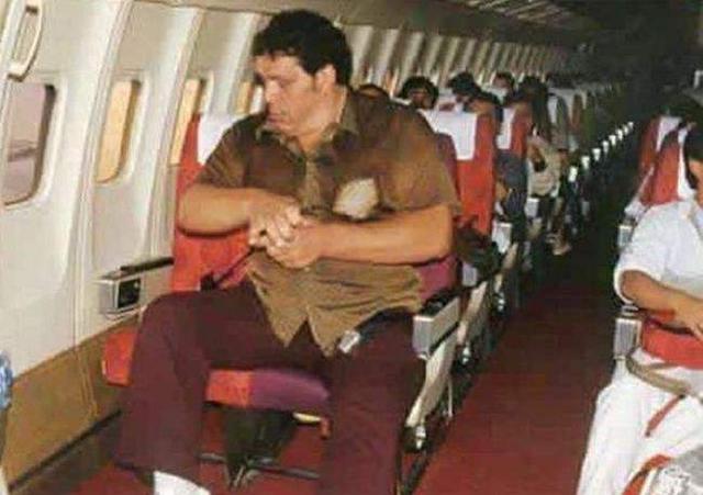 巨人安德雷：一口气能喝156罐啤酒，去世后骨灰重达15斤